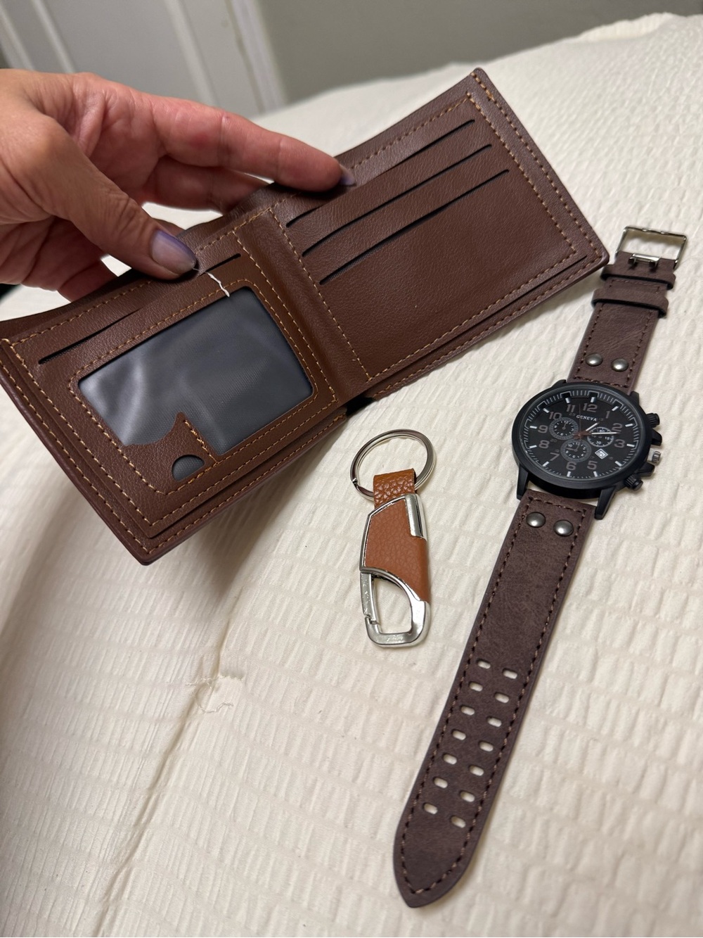 Geneva Brown Leather Wallet and Dark Brown Strap Watch Set - Picture 2 of 3